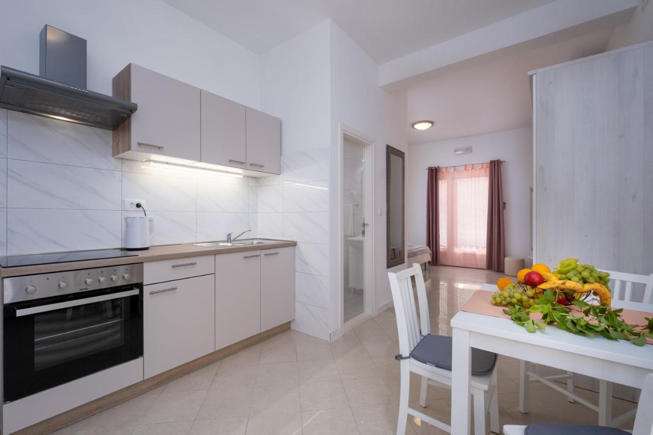 Studio Apartment Brigita Млини Екстериор снимка